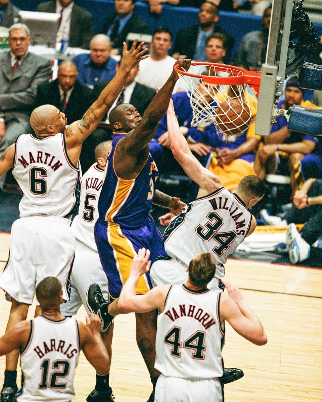 他既可在4 他既可在4